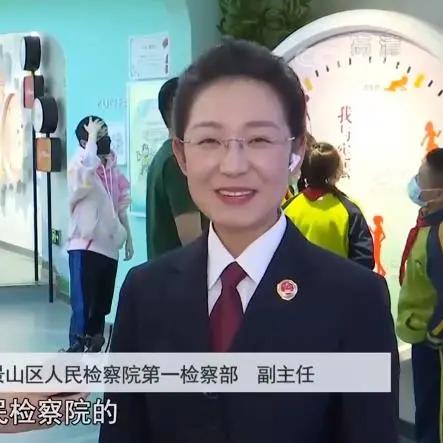 法制进行时,法律热线—连接法律与民众的桥梁 法制进行时,法律热线—连接法律与民众的桥梁